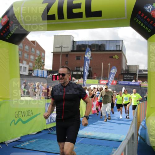 10.08.2025 - GEWOBA Citytriathlon Bremen H.Heesch http://msf.ph/oto/8540047 10.08.2025 11:41:38 Ziel 59, 444 meine-sportfotos.de