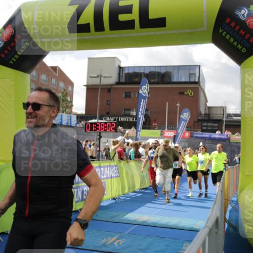 10.08.2025 - GEWOBA Citytriathlon Bremen H.Heesch http://msf.ph/oto/8540050 10.08.2025 11:41:39 Ziel 59, 189, 197, 444 meine-sportfotos.de