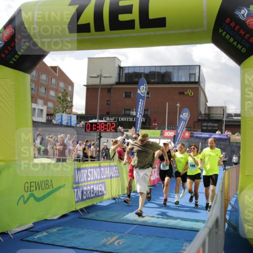 10.08.2025 - GEWOBA Citytriathlon Bremen H.Heesch http://msf.ph/oto/8540053 10.08.2025 11:41:39 Ziel 59, 189, 197, 444 meine-sportfotos.de