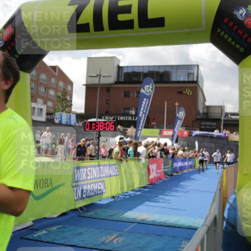 10.08.2025 - GEWOBA Citytriathlon Bremen H.Heesch http://msf.ph/oto/8540070 10.08.2025 11:41:43 Ziel 15, 59, 189, 197, 444 meine-sportfotos.de