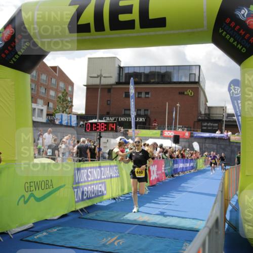 10.08.2025 - GEWOBA Citytriathlon Bremen H.Heesch http://msf.ph/oto/8540101 10.08.2025 11:41:51 Ziel 15, 189, 191, 197, 440 meine-sportfotos.de