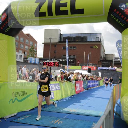 10.08.2025 - GEWOBA Citytriathlon Bremen H.Heesch http://msf.ph/oto/8540107 10.08.2025 11:41:52 Ziel 15, 189, 191, 197, 440 meine-sportfotos.de