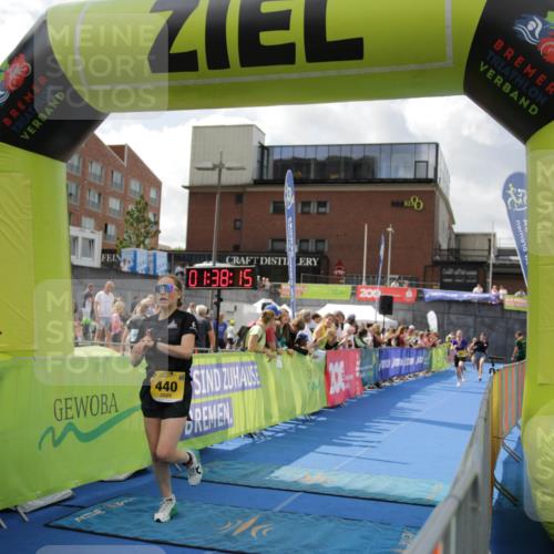 10.08.2025 - GEWOBA Citytriathlon Bremen H.Heesch http://msf.ph/oto/8540108 10.08.2025 11:41:52 Ziel 15, 189, 191, 197, 440 meine-sportfotos.de