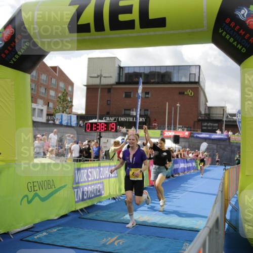 10.08.2025 - GEWOBA Citytriathlon Bremen H.Heesch http://msf.ph/oto/8540118 10.08.2025 11:41:56 Ziel 191, 440, 451, 456 meine-sportfotos.de