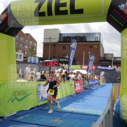 10.08.2025 - GEWOBA Citytriathlon Bremen H.Heesch http://msf.ph/oto/8540131 10.08.2025 11:42:01 Ziel 191, 440, 451, 456, 501 meine-sportfotos.de