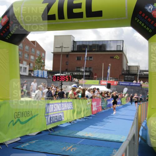10.08.2025 - GEWOBA Citytriathlon Bremen H.Heesch http://msf.ph/oto/8540180 10.08.2025 11:42:34 Ziel 235, 476 meine-sportfotos.de