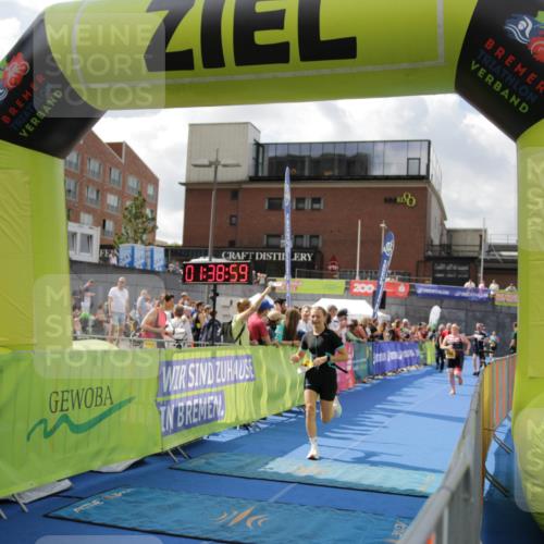10.08.2025 - GEWOBA Citytriathlon Bremen H.Heesch http://msf.ph/oto/8540199 10.08.2025 11:42:36 Ziel 235, 476 meine-sportfotos.de