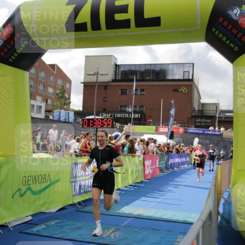 10.08.2025 - GEWOBA Citytriathlon Bremen H.Heesch http://msf.ph/oto/8540206 10.08.2025 11:42:36 Ziel 235, 476 meine-sportfotos.de