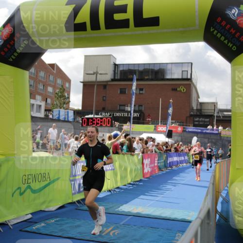 10.08.2025 - GEWOBA Citytriathlon Bremen H.Heesch http://msf.ph/oto/8540207 10.08.2025 11:42:37 Ziel 235, 447, 476 meine-sportfotos.de
