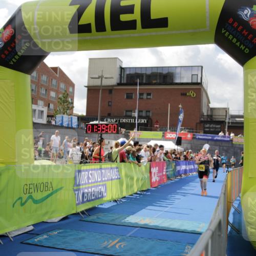 10.08.2025 - GEWOBA Citytriathlon Bremen H.Heesch http://msf.ph/oto/8540214 10.08.2025 11:42:37 Ziel 235, 447, 476 meine-sportfotos.de