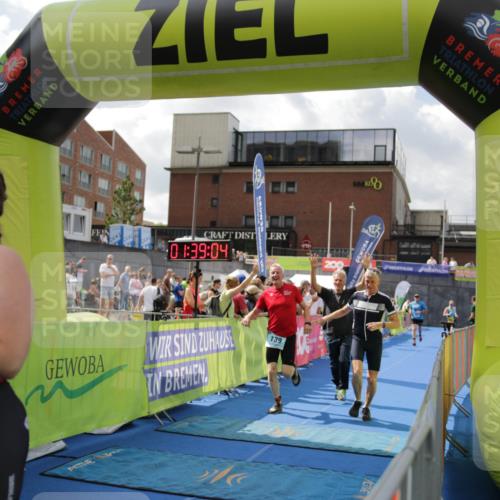 10.08.2025 - GEWOBA Citytriathlon Bremen H.Heesch http://msf.ph/oto/8540247 10.08.2025 11:42:41 Ziel 139, 235, 447, 476 meine-sportfotos.de