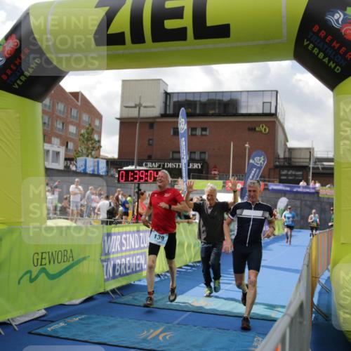 10.08.2025 - GEWOBA Citytriathlon Bremen H.Heesch http://msf.ph/oto/8540253 10.08.2025 11:42:41 Ziel 139, 235, 447, 476 meine-sportfotos.de