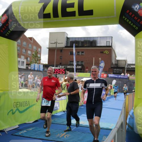 10.08.2025 - GEWOBA Citytriathlon Bremen H.Heesch http://msf.ph/oto/8540258 10.08.2025 11:42:42 Ziel 139, 235, 447, 476 meine-sportfotos.de
