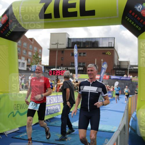 10.08.2025 - GEWOBA Citytriathlon Bremen H.Heesch http://msf.ph/oto/8540261 10.08.2025 11:42:42 Ziel 139, 235, 447, 476 meine-sportfotos.de