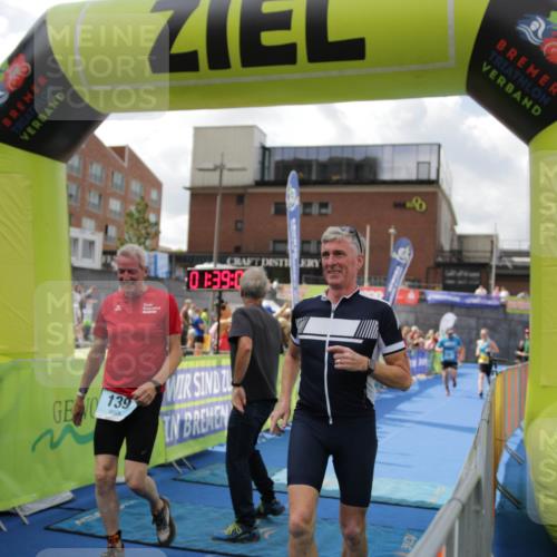 10.08.2025 - GEWOBA Citytriathlon Bremen H.Heesch http://msf.ph/oto/8540262 10.08.2025 11:42:42 Ziel 139, 235, 447, 476 meine-sportfotos.de