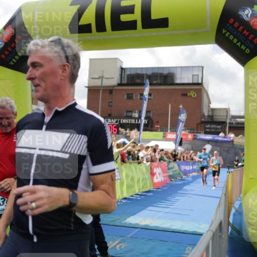 10.08.2025 - GEWOBA Citytriathlon Bremen H.Heesch http://msf.ph/oto/8540270 10.08.2025 11:42:43 Ziel 139, 447, 476 meine-sportfotos.de