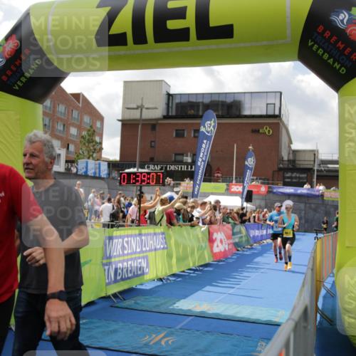 10.08.2025 - GEWOBA Citytriathlon Bremen H.Heesch http://msf.ph/oto/8540277 10.08.2025 11:42:44 Ziel 139, 447, 476 meine-sportfotos.de