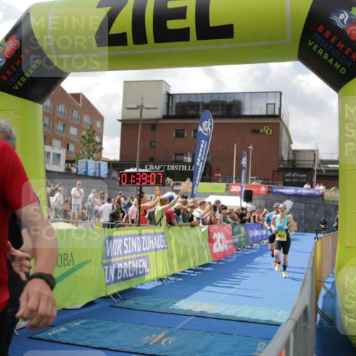 10.08.2025 - GEWOBA Citytriathlon Bremen H.Heesch http://msf.ph/oto/8540280 10.08.2025 11:42:44 Ziel 139, 447, 476 meine-sportfotos.de