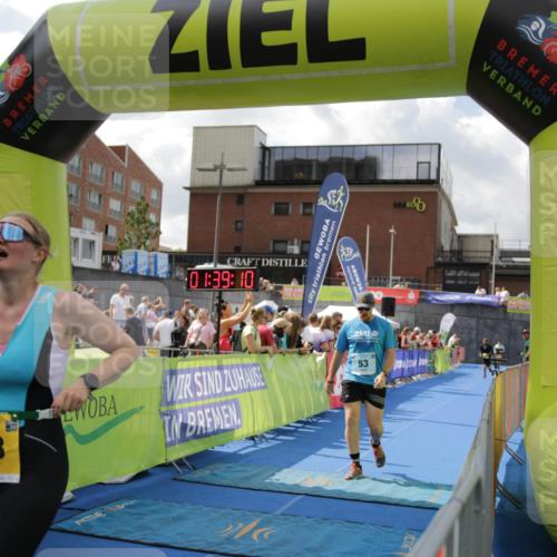 10.08.2025 - GEWOBA Citytriathlon Bremen H.Heesch http://msf.ph/oto/8540307 10.08.2025 11:42:47 Ziel 53, 139, 447, 463 meine-sportfotos.de