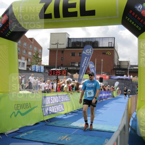 10.08.2025 - GEWOBA Citytriathlon Bremen H.Heesch http://msf.ph/oto/8540311 10.08.2025 11:42:47 Ziel 53, 139, 447, 463 meine-sportfotos.de