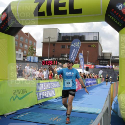 10.08.2025 - GEWOBA Citytriathlon Bremen H.Heesch http://msf.ph/oto/8540320 10.08.2025 11:42:48 Ziel 53, 139, 447, 463 meine-sportfotos.de