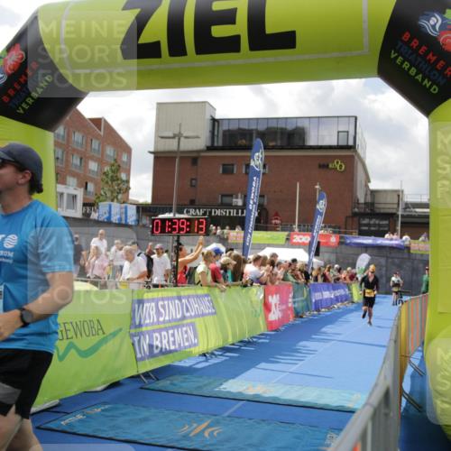 10.08.2025 - GEWOBA Citytriathlon Bremen H.Heesch http://msf.ph/oto/8540341 10.08.2025 11:42:50 Ziel 53, 139, 447, 463 meine-sportfotos.de