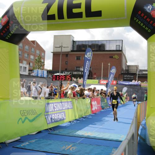 10.08.2025 - GEWOBA Citytriathlon Bremen H.Heesch http://msf.ph/oto/8540359 10.08.2025 11:42:52 Ziel 53, 139, 463 meine-sportfotos.de