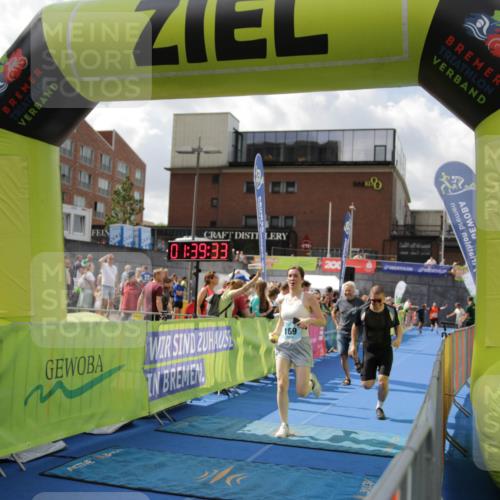 10.08.2025 - GEWOBA Citytriathlon Bremen H.Heesch http://msf.ph/oto/8540494 10.08.2025 11:43:10 Ziel 49, 169, 229, 354, 506 meine-sportfotos.de