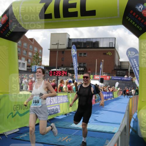 10.08.2025 - GEWOBA Citytriathlon Bremen H.Heesch http://msf.ph/oto/8540501 10.08.2025 11:43:11 Ziel 49, 169, 229, 354, 506 meine-sportfotos.de