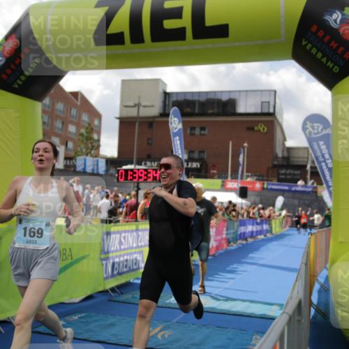10.08.2025 - GEWOBA Citytriathlon Bremen H.Heesch http://msf.ph/oto/8540503 10.08.2025 11:43:11 Ziel 49, 169, 229, 354, 506 meine-sportfotos.de