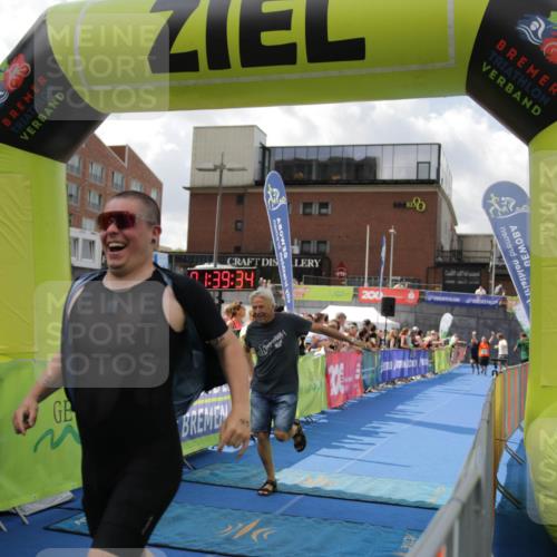 10.08.2025 - GEWOBA Citytriathlon Bremen H.Heesch http://msf.ph/oto/8540506 10.08.2025 11:43:11 Ziel 49, 169, 229, 354, 506 meine-sportfotos.de