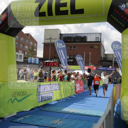 10.08.2025 - GEWOBA Citytriathlon Bremen H.Heesch http://msf.ph/oto/8540560 10.08.2025 11:43:17 Ziel 169, 229 meine-sportfotos.de