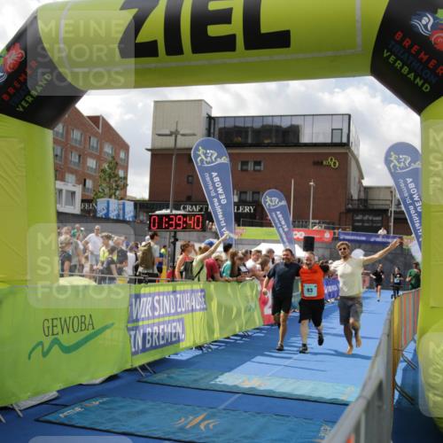 10.08.2025 - GEWOBA Citytriathlon Bremen H.Heesch http://msf.ph/oto/8540568 10.08.2025 11:43:18 Ziel 93, 169, 229 meine-sportfotos.de