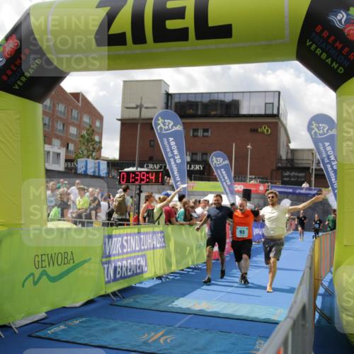 10.08.2025 - GEWOBA Citytriathlon Bremen H.Heesch http://msf.ph/oto/8540570 10.08.2025 11:43:18 Ziel 93, 169, 229 meine-sportfotos.de