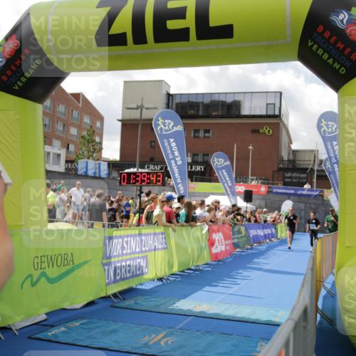 10.08.2025 - GEWOBA Citytriathlon Bremen H.Heesch http://msf.ph/oto/8540590 10.08.2025 11:43:20 Ziel 93, 169 meine-sportfotos.de