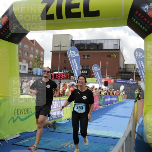 10.08.2025 - GEWOBA Citytriathlon Bremen H.Heesch http://msf.ph/oto/8540631 10.08.2025 11:43:24 Ziel 93, 233 meine-sportfotos.de