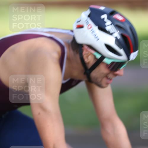 10.08.2025 - GEWOBA Citytriathlon Bremen Yannick Fuchs http://msf.ph/oto/8540662 10.08.2025 10:24:33 Radfahren  meine-sportfotos.de