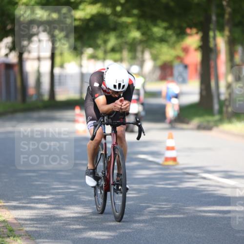 10.08.2025 - GEWOBA Citytriathlon Bremen Yannick Fuchs http://msf.ph/oto/8540669 10.08.2025 10:26:04 Radfahren 431, 507 meine-sportfotos.de