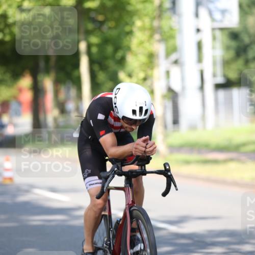 10.08.2025 - GEWOBA Citytriathlon Bremen Yannick Fuchs http://msf.ph/oto/8540671 10.08.2025 10:26:05 Radfahren 431, 507 meine-sportfotos.de