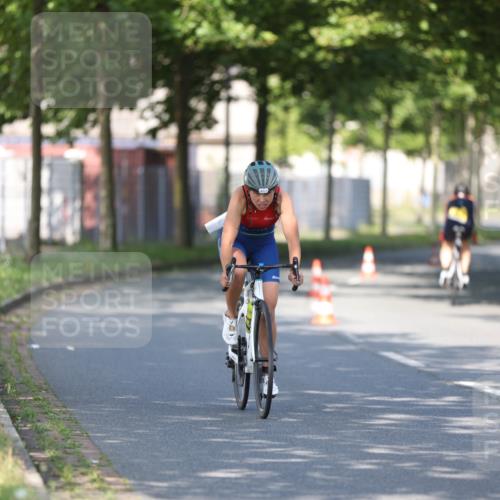 10.08.2025 - GEWOBA Citytriathlon Bremen Yannick Fuchs http://msf.ph/oto/8540693 10.08.2025 10:26:47 Radfahren 487 meine-sportfotos.de