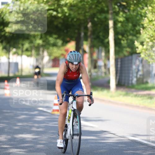 10.08.2025 - GEWOBA Citytriathlon Bremen Yannick Fuchs http://msf.ph/oto/8540695 10.08.2025 10:26:48 Radfahren  meine-sportfotos.de