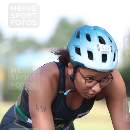 10.08.2025 - GEWOBA Citytriathlon Bremen Yannick Fuchs http://msf.ph/oto/8540712 10.08.2025 10:27:41 Radfahren 351, 422 meine-sportfotos.de