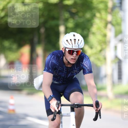 10.08.2025 - GEWOBA Citytriathlon Bremen Yannick Fuchs http://msf.ph/oto/8540718 10.08.2025 10:27:44 Radfahren 422 meine-sportfotos.de
