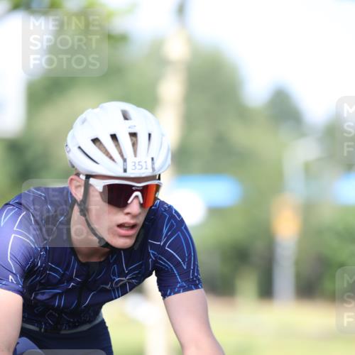 10.08.2025 - GEWOBA Citytriathlon Bremen Yannick Fuchs http://msf.ph/oto/8540720 10.08.2025 10:27:45 Radfahren 422 meine-sportfotos.de