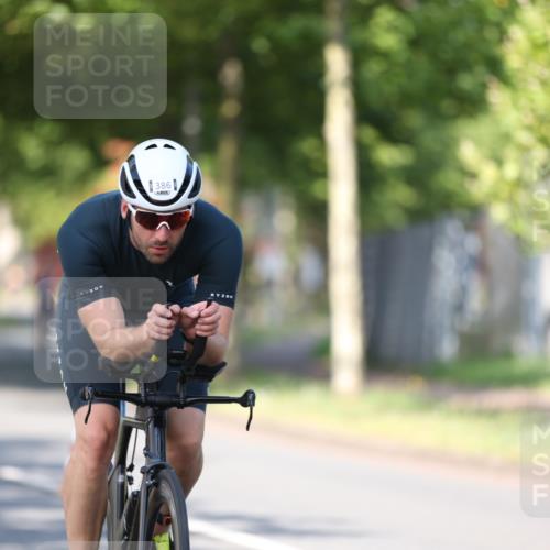 10.08.2025 - GEWOBA Citytriathlon Bremen Yannick Fuchs http://msf.ph/oto/8540754 10.08.2025 10:29:42 Radfahren  meine-sportfotos.de