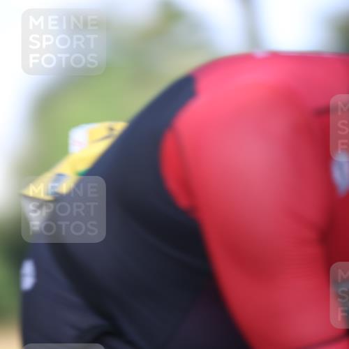 10.08.2025 - GEWOBA Citytriathlon Bremen Yannick Fuchs http://msf.ph/oto/8540760 10.08.2025 10:29:44 Radfahren  meine-sportfotos.de