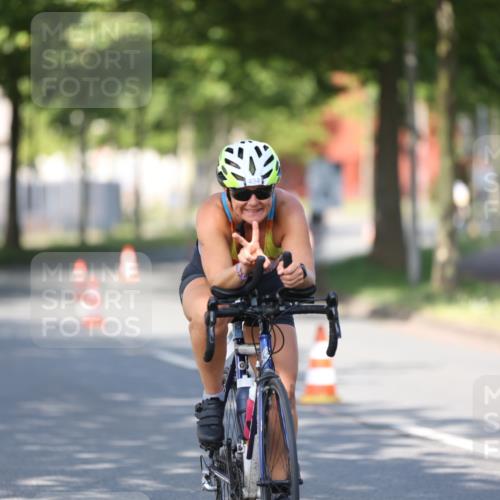 10.08.2025 - GEWOBA Citytriathlon Bremen Yannick Fuchs http://msf.ph/oto/8540764 10.08.2025 10:30:16 Radfahren 423, 433, 441 meine-sportfotos.de