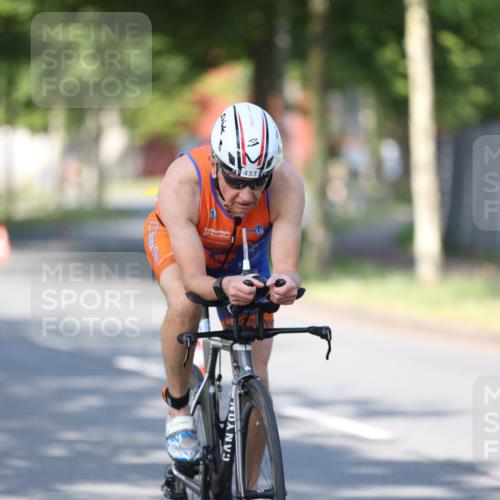 10.08.2025 - GEWOBA Citytriathlon Bremen Yannick Fuchs http://msf.ph/oto/8540786 10.08.2025 10:30:29 Radfahren 377, 441, 471 meine-sportfotos.de