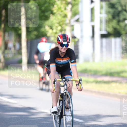 10.08.2025 - GEWOBA Citytriathlon Bremen Yannick Fuchs http://msf.ph/oto/8540793 10.08.2025 10:30:44 Radfahren 353, 376, 377, 471, 476 meine-sportfotos.de
