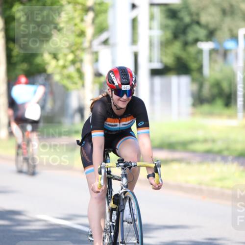 10.08.2025 - GEWOBA Citytriathlon Bremen Yannick Fuchs http://msf.ph/oto/8540794 10.08.2025 10:30:44 Radfahren 353, 376, 377, 471, 476 meine-sportfotos.de